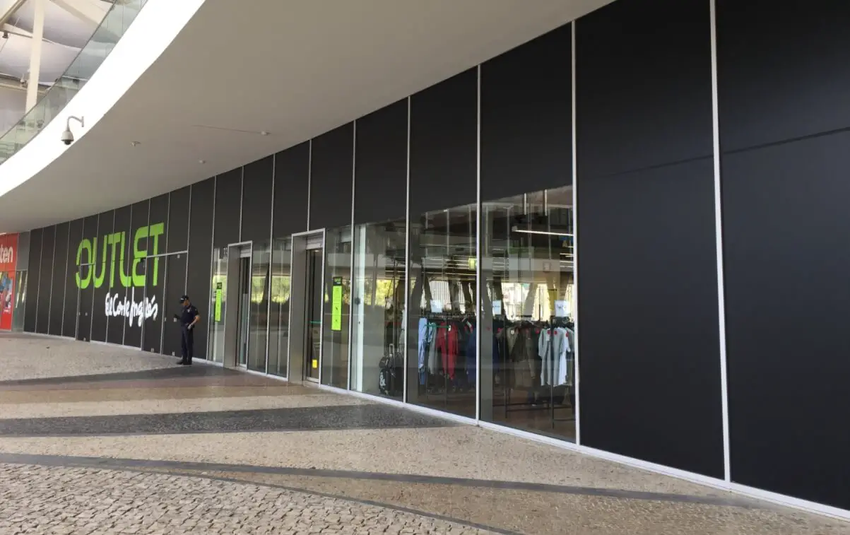 Outlets em Portugal onde fazer compras com descontos?
